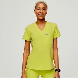 Figs one pocket scrub top in citrine